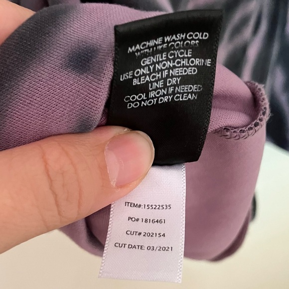 Torrid Women Plus Size Black and Purple Oversized Tie Dye Pullover Sweatshirt 4X - Picture 9 of 9